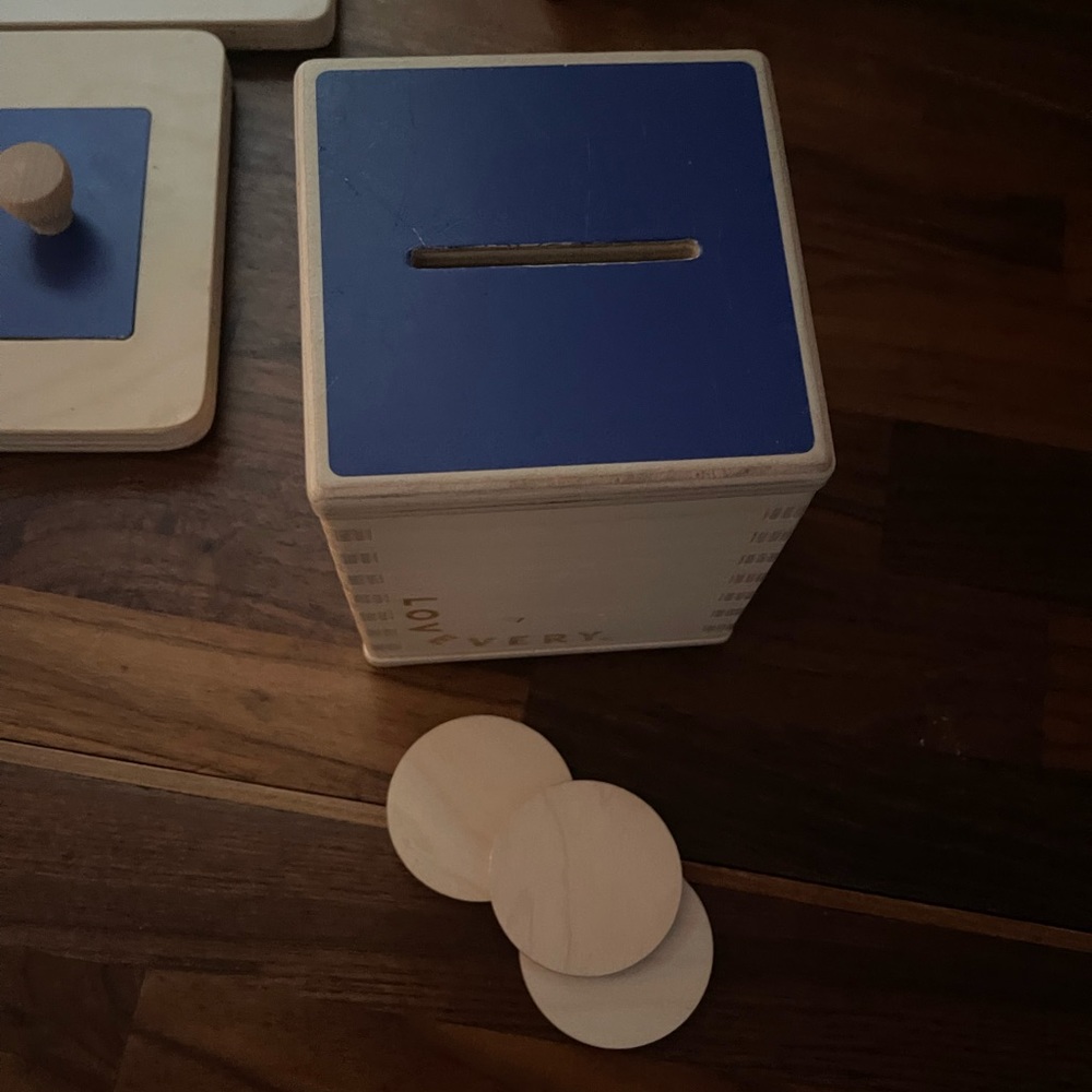 This Lovevery Wooden Coin Bank